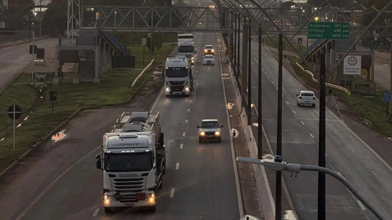 Proprietários de veículos com placa final zero devem regularizar o licenciamento até 29 de outubro